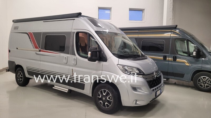 Bürstner Campeo 600 Van con portamoto