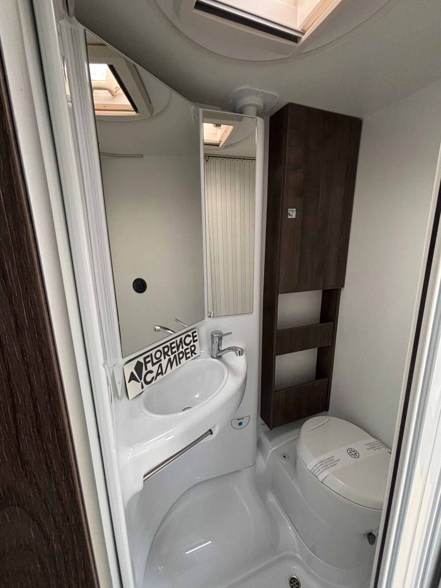 Benimar YRTEO Y 840 LETTO MATRIMONIALE IN CODA