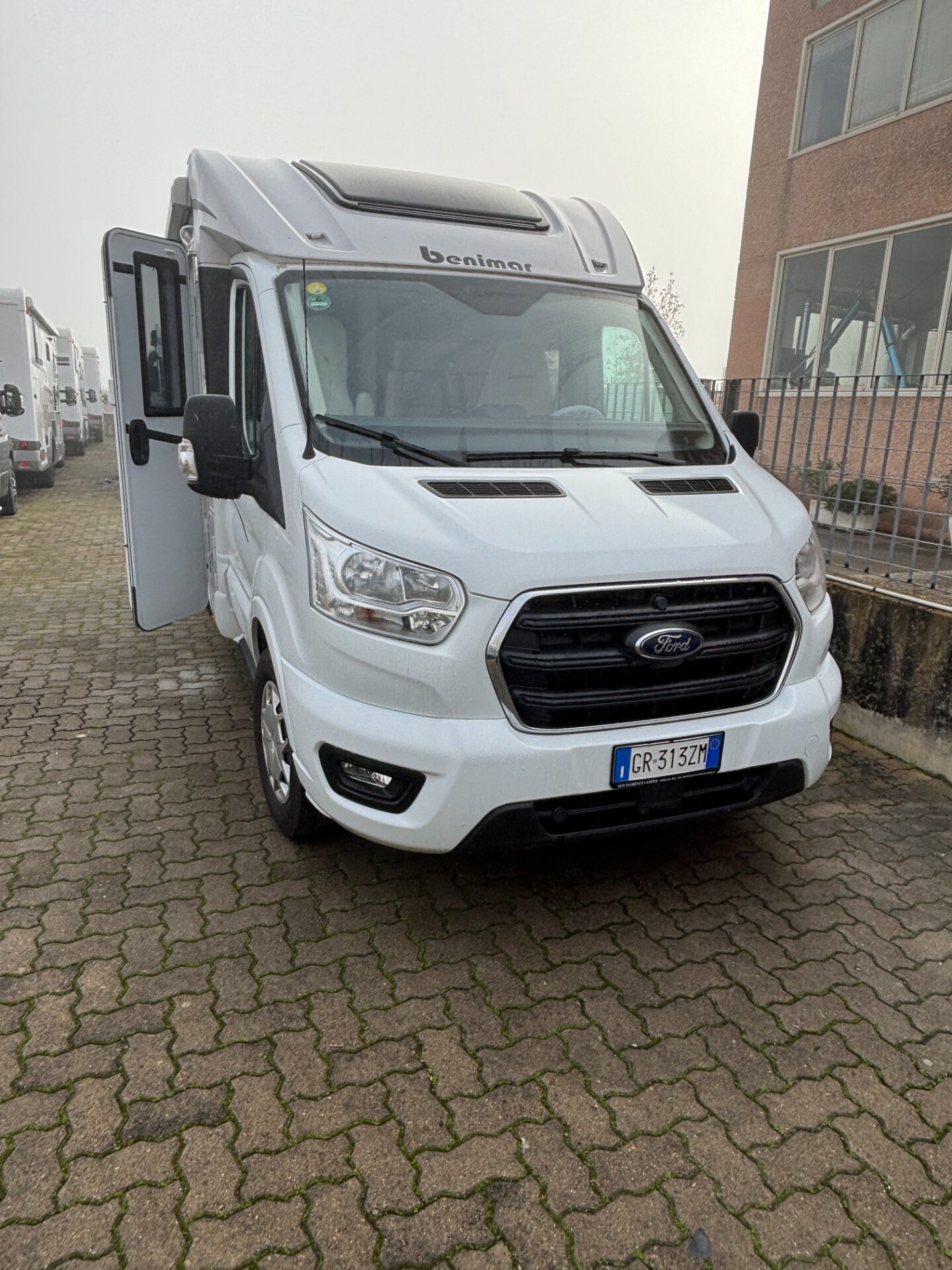 Benimar YRTEO Y 840 LETTO MATRIMONIALE IN CODA