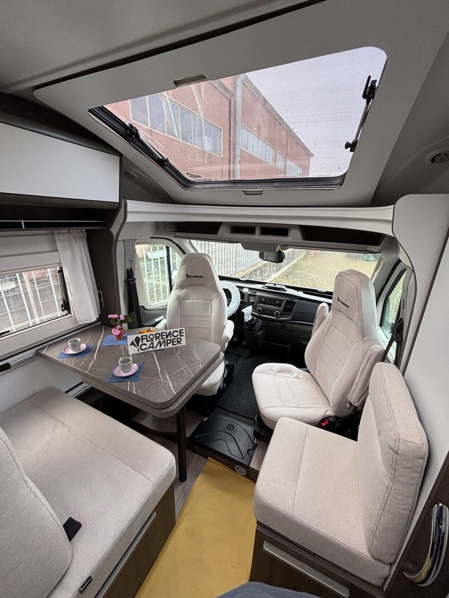 Benimar YRTEO Y 840 LETTO MATRIMONIALE IN CODA