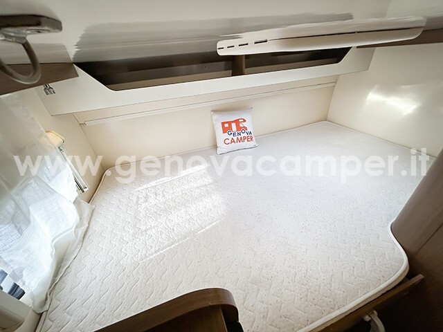 CI Elliot 95 Mansardato Maxi Garage IVA Esposta
