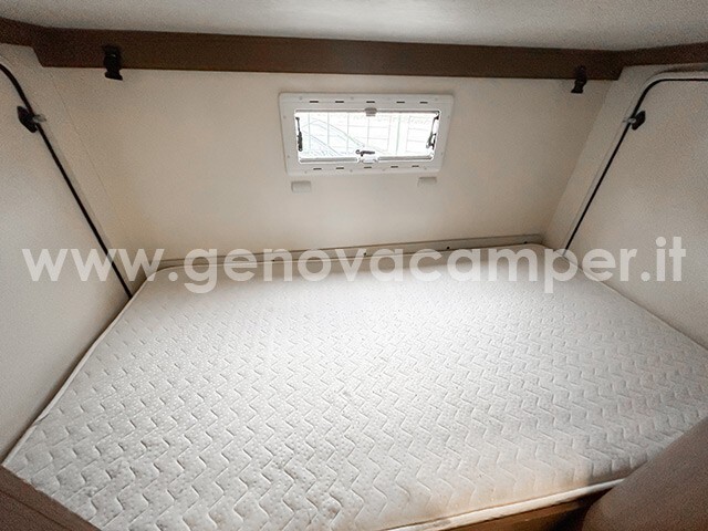 CI Elliot 95 Mansardato Maxi Garage IVA Esposta
