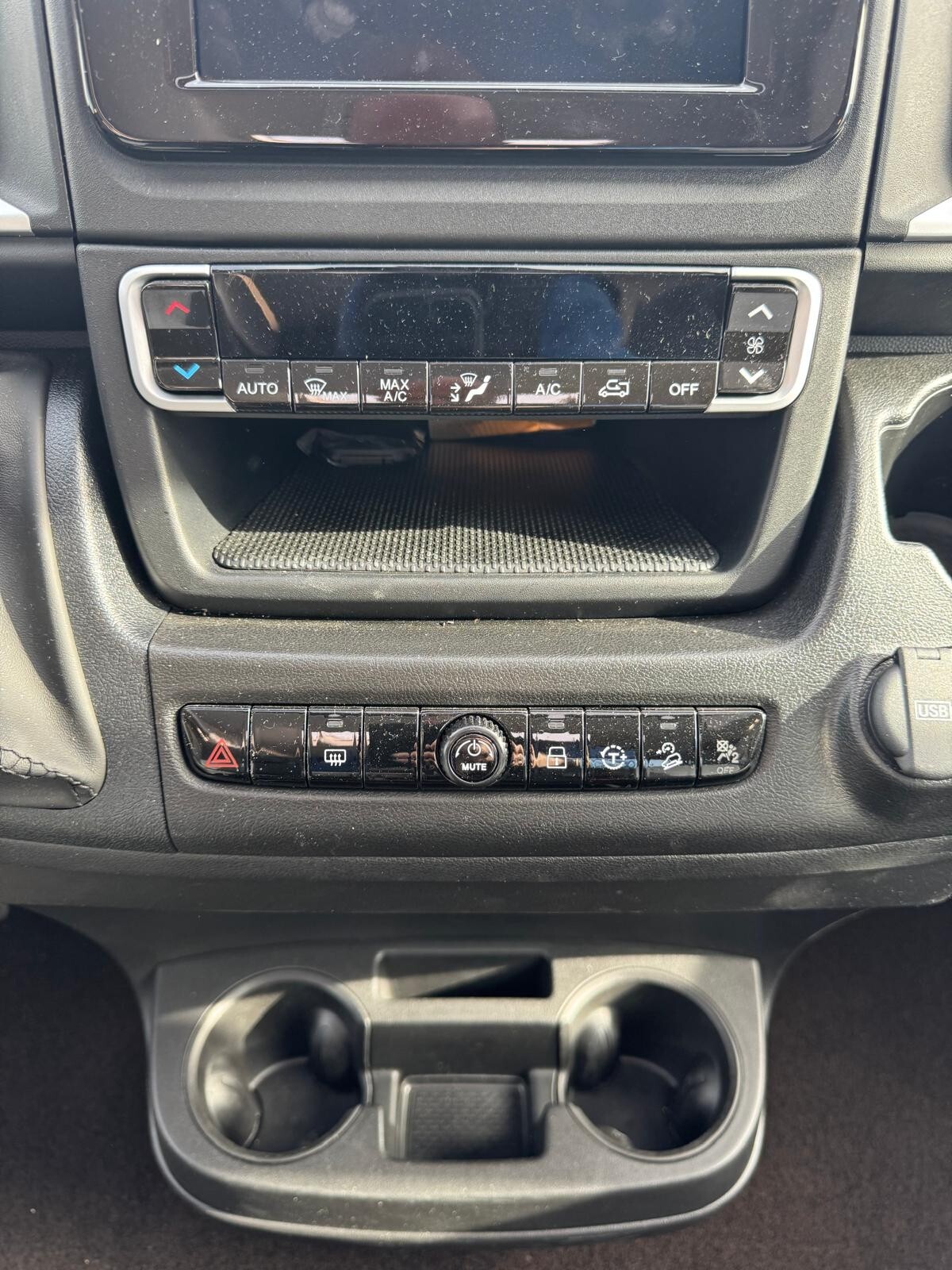 ADRIA TWIN 640 SGX PLUS 2025