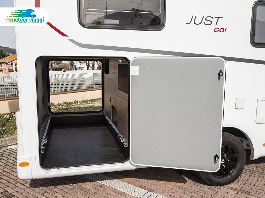 Camper Semintegrale 4 posti Dethleffs T7055 Just G