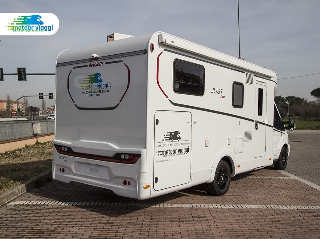 Camper Semintegrale 4 posti Dethleffs T7055 Just G
