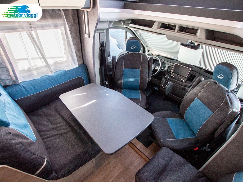 Camper Semintegrale 4 posti Dethleffs T7055 Just G