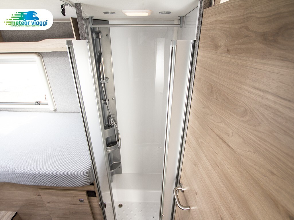 Camper Semintegrale 4 posti Dethleffs T7055 Just G