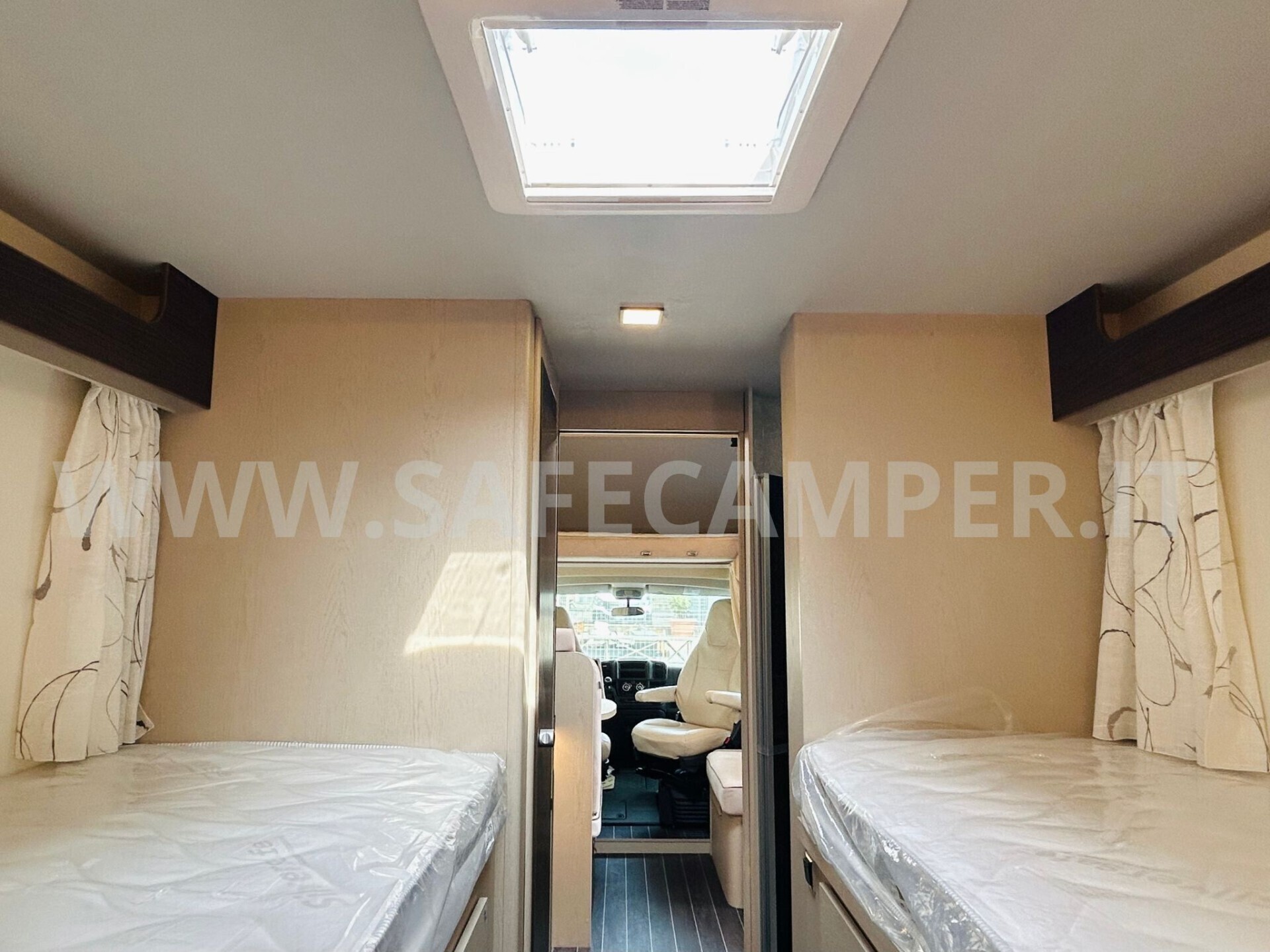 Rimor Seal 695 Mansardato Garage Ex Noleggio