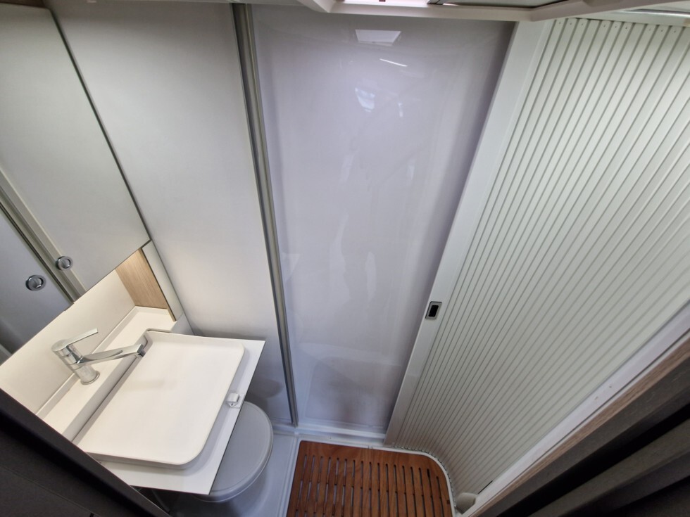 Semintegrale Usato Chausson X550 con pannello sola