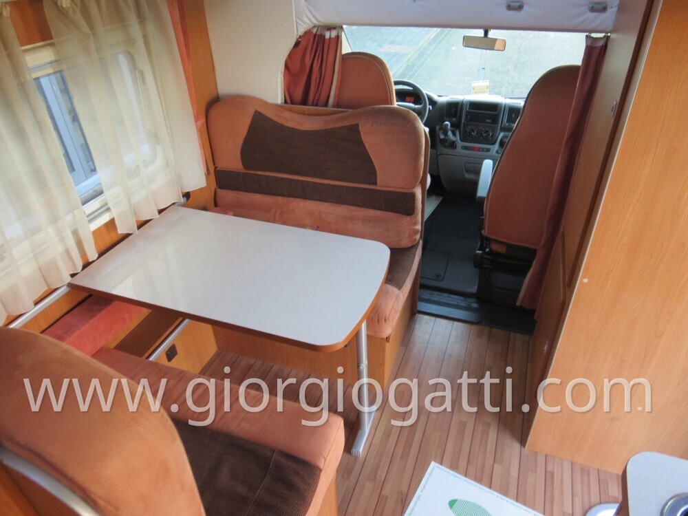 CAMPER MANSARDATO GIOTTILINE ILLUSION 630 CON CLIM