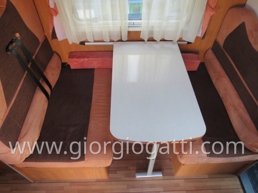 CAMPER MANSARDATO GIOTTILINE ILLUSION 630 CON CLIM