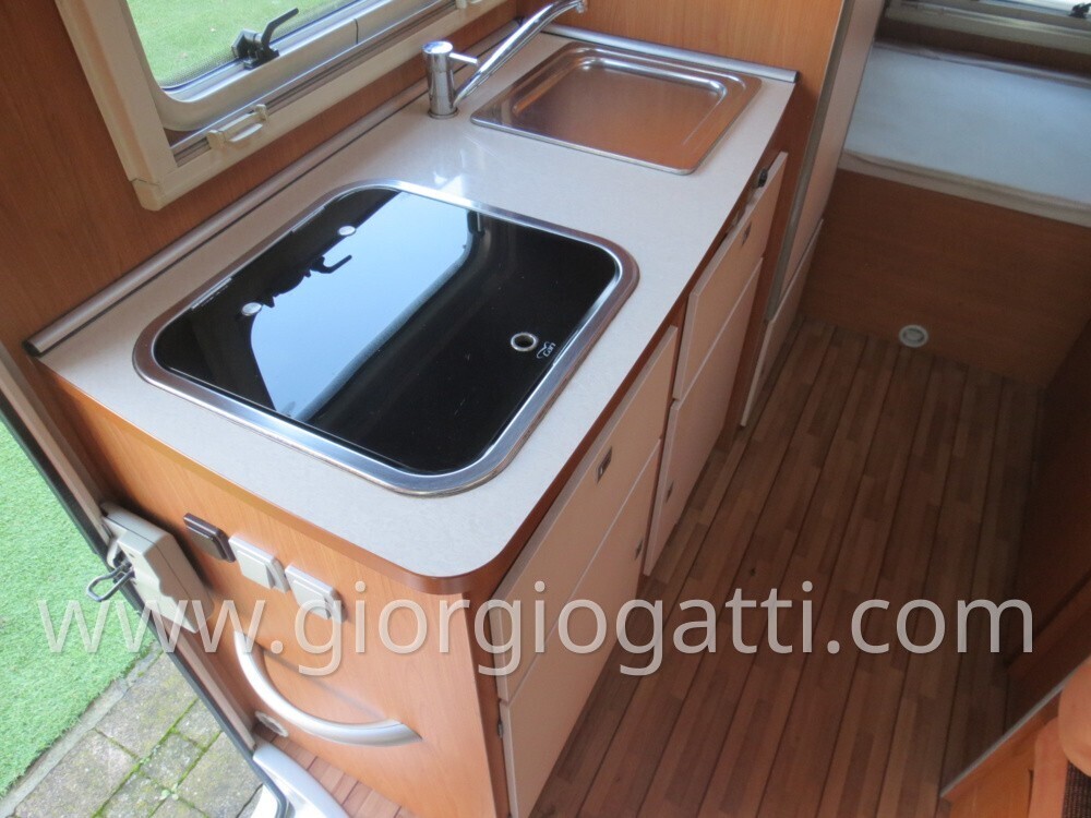 CAMPER MANSARDATO GIOTTILINE ILLUSION 630 CON CLIM