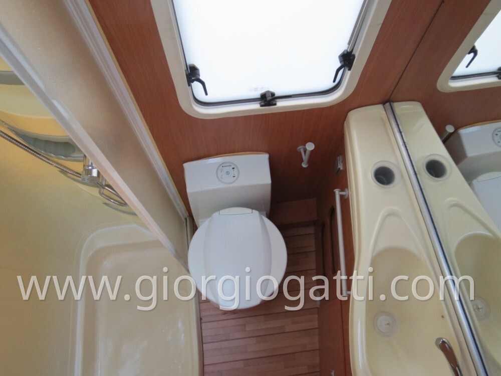 CAMPER MANSARDATO GIOTTILINE ILLUSION 630 CON CLIM