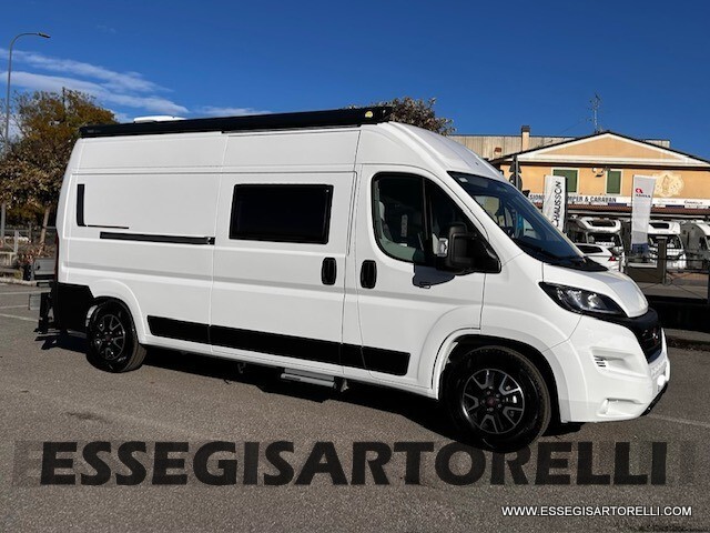 ROLLER TEAM LIVINGSTONE 5 VAN 10/2024 KM 3.733 DOP