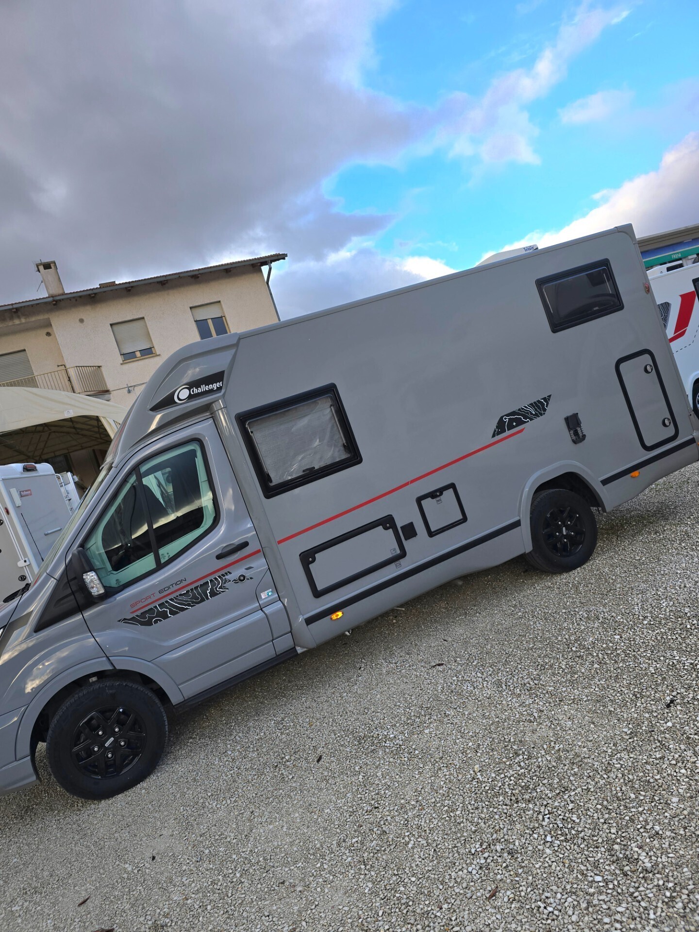 Challenger S217 SPORT AUTOCARAVAN