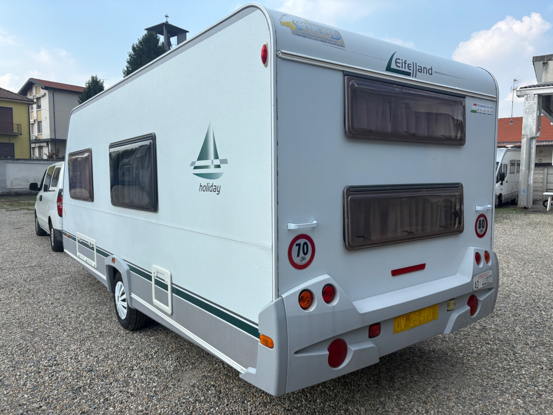 Knaus Eifelland 520-posti 4-veranda