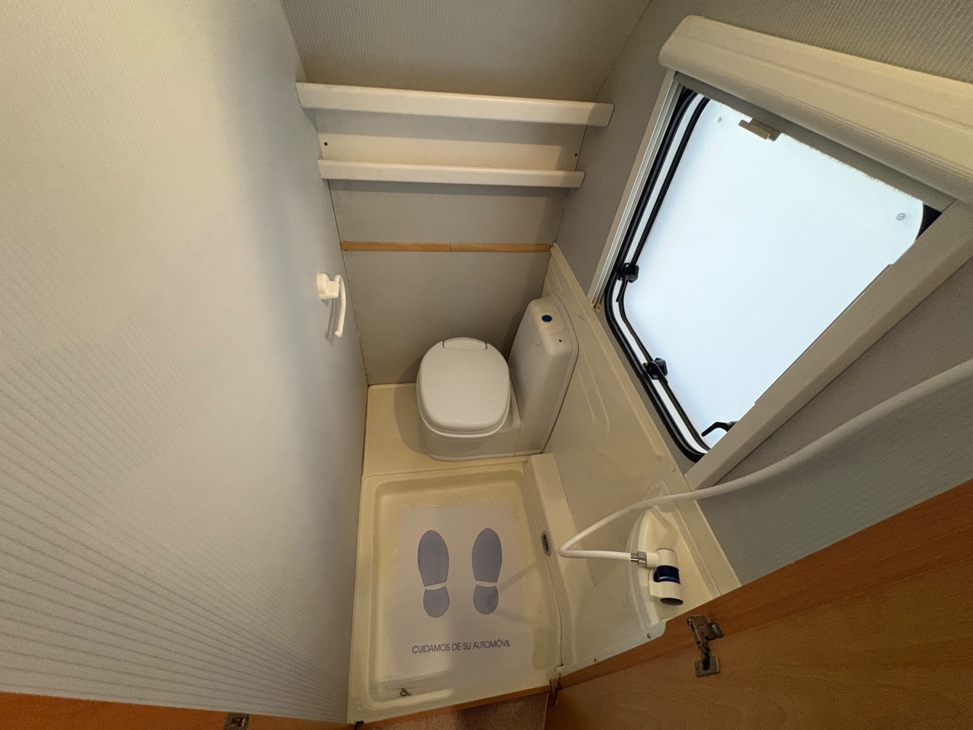 Knaus Eifelland 520-posti 4-veranda