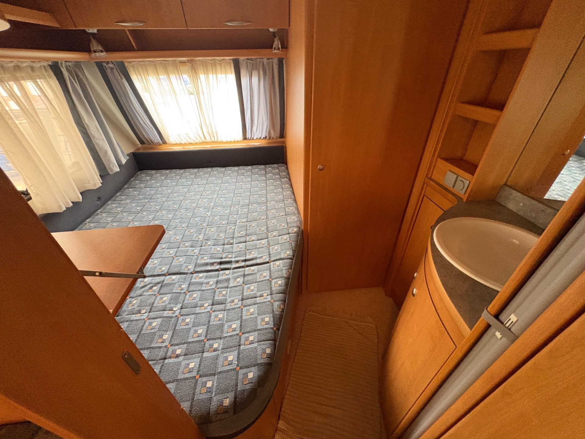 Knaus Eifelland 520-posti 4-veranda