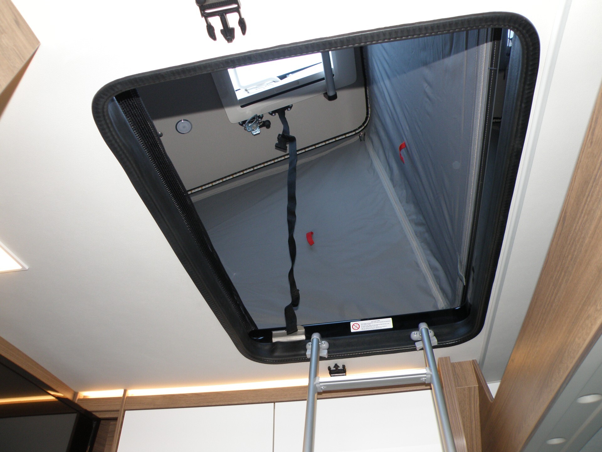 KNAUS BOX LIFE 600 VAN TETTO A SOFFIETTO