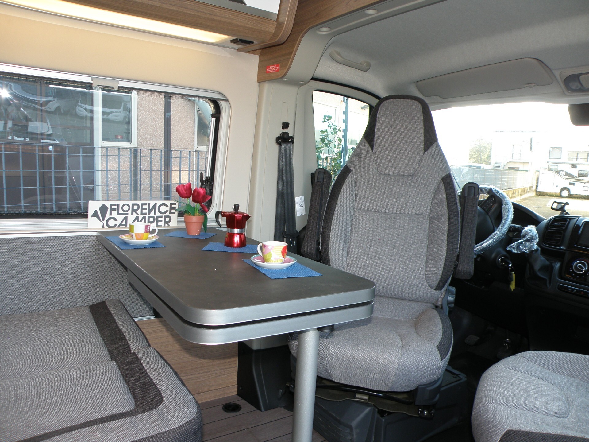 KNAUS BOX LIFE 600 VAN TETTO A SOFFIETTO