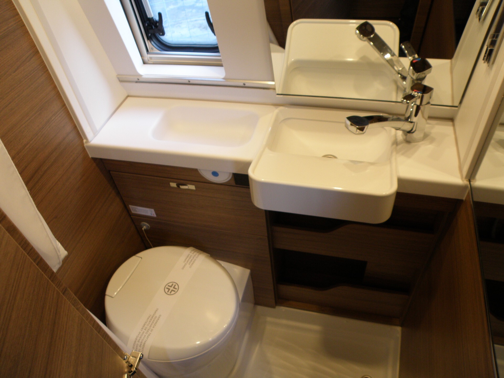 KNAUS BOX LIFE 600 VAN TETTO A SOFFIETTO