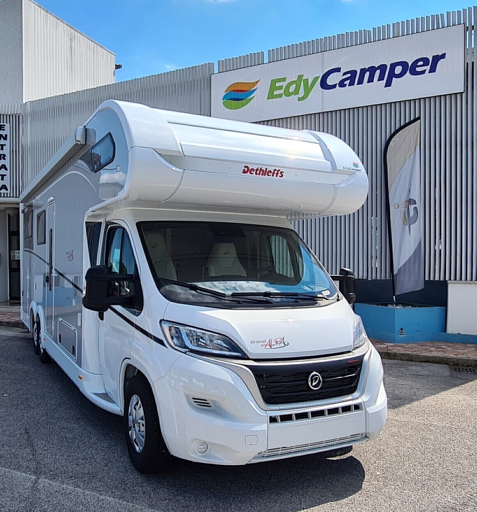 Dethleffs ALPA A7820-2 MANSARDATO CON LETTI GEMELL