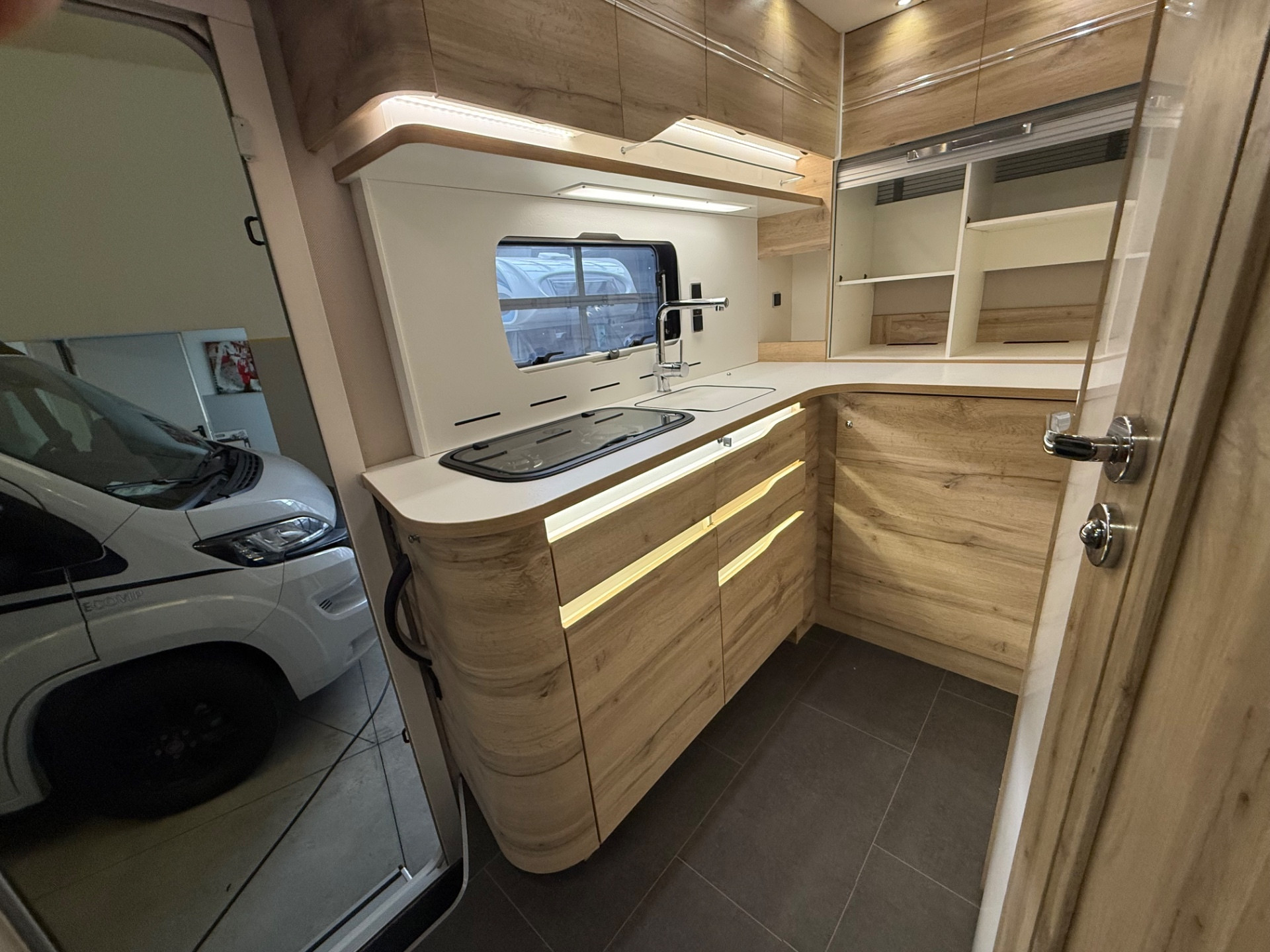 LE VOYAGEUR 6.8 DOPPIO PAVIMENTO