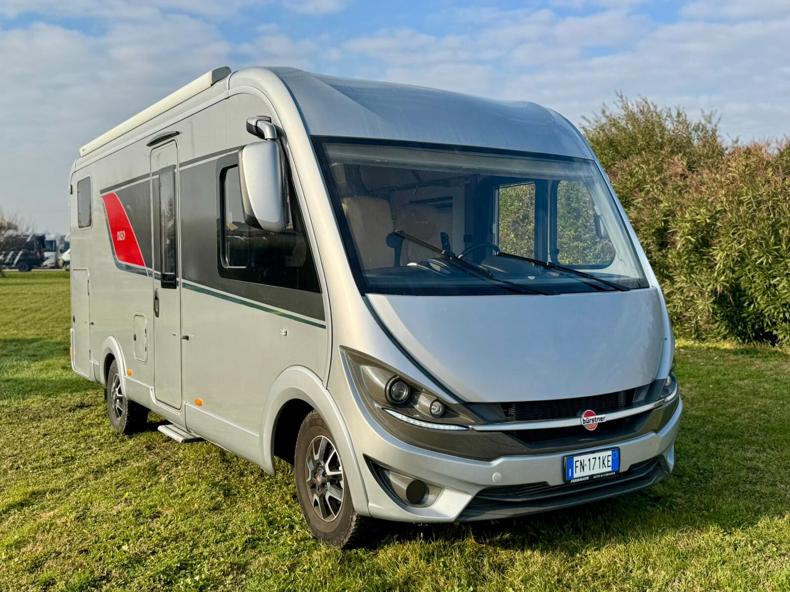 Motorhome Bürstner Ixeo I 690 G Premium- Letti gem