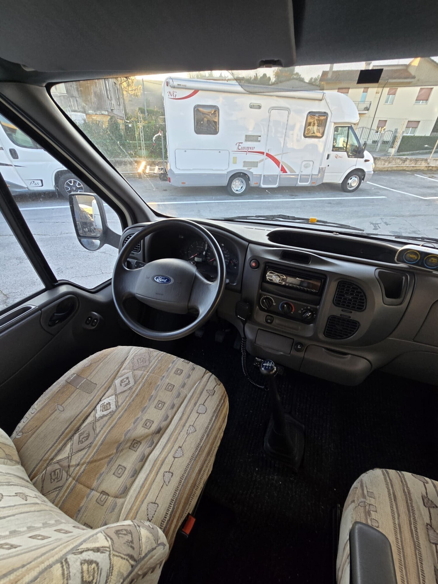 Chausson Flash 3 - MANSARDATO con LETTI TRASVERSAL