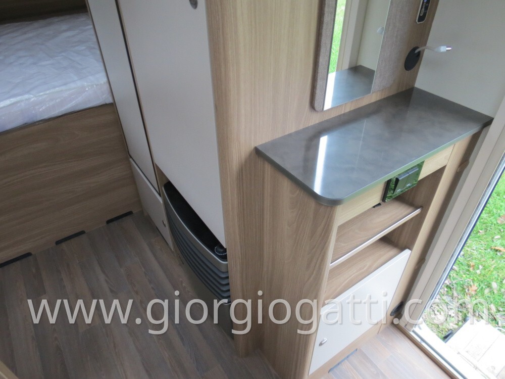 CARAVAN BURSTNER PREMIO 395 TS 1300 KG CON MOOVER 
