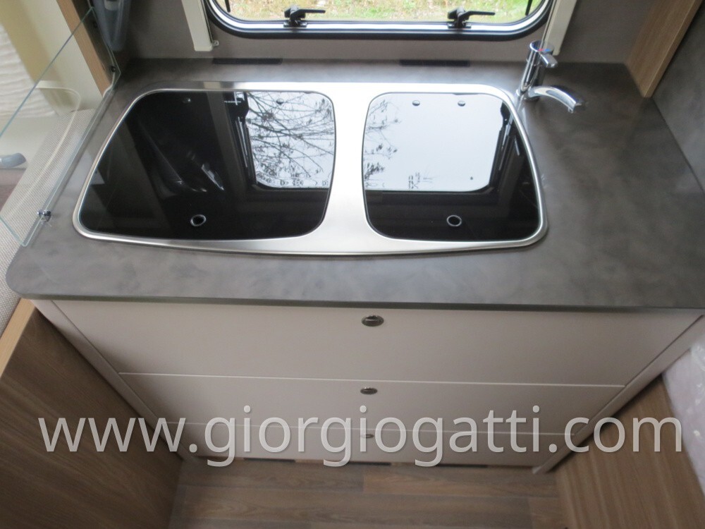 CARAVAN BURSTNER PREMIO 395 TS 1300 KG CON MOOVER 