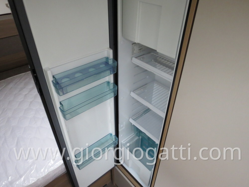 CARAVAN BURSTNER PREMIO 395 TS 1300 KG CON MOOVER 