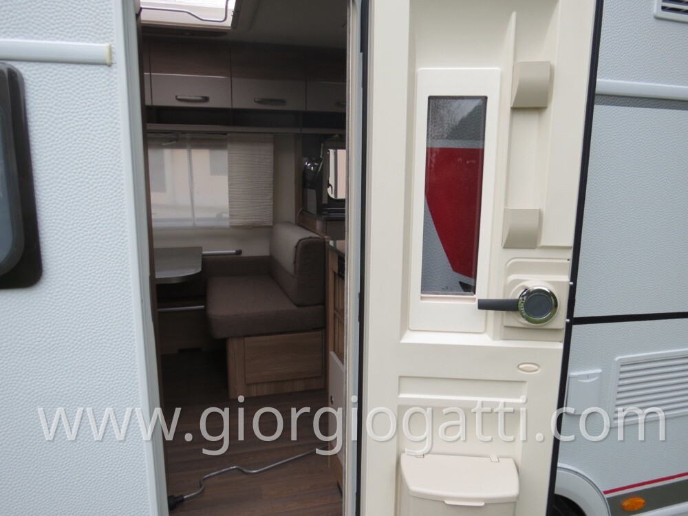 CARAVAN BURSTNER PREMIO 395 TS 1300 KG CON MOOVER 