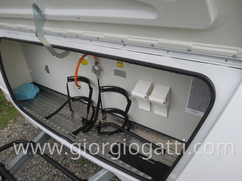 CARAVAN BURSTNER PREMIO 395 TS 1300 KG CON MOOVER 