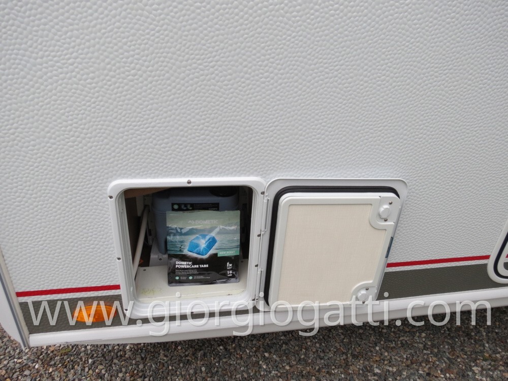 CARAVAN BURSTNER PREMIO 395 TS 1300 KG CON MOOVER 