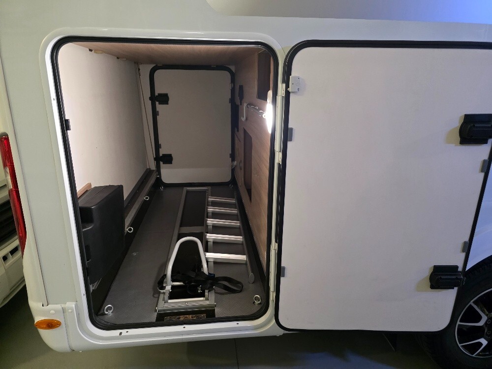 CAMPER LAIKA KOSMO 209