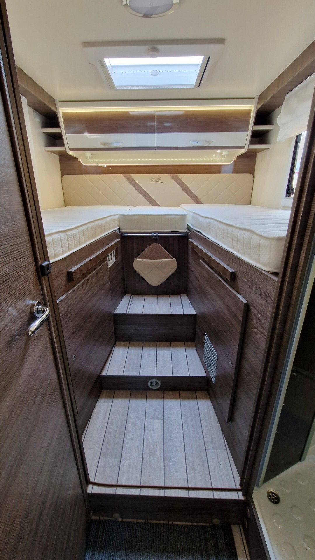 Camper Semintegrale Mclouis Yearling 83 2024