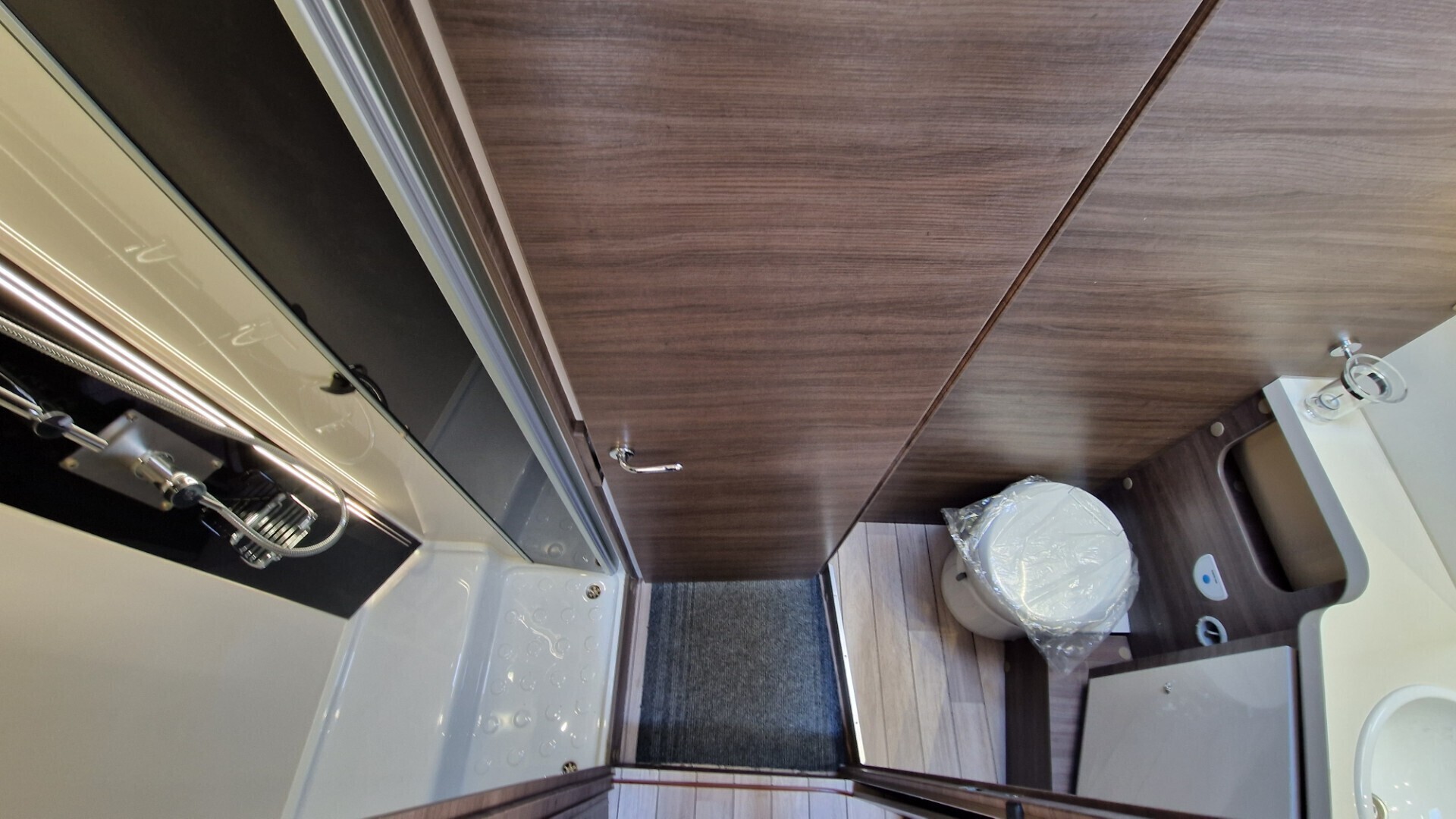 Camper Semintegrale Mclouis Yearling 83 2024