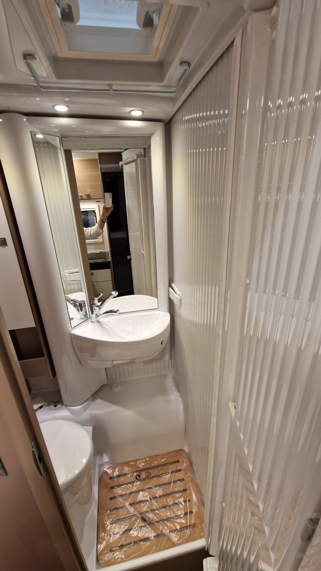 Camper Semintegrale Blucamp Ocean 527 2023