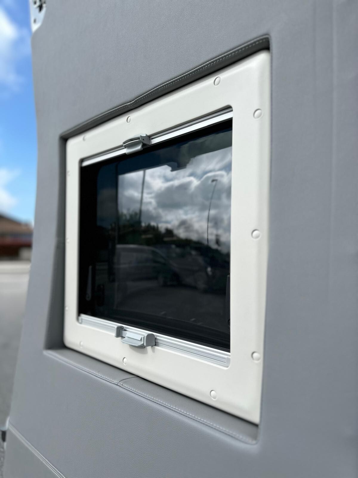 Robeta Kronos 599 - 2023