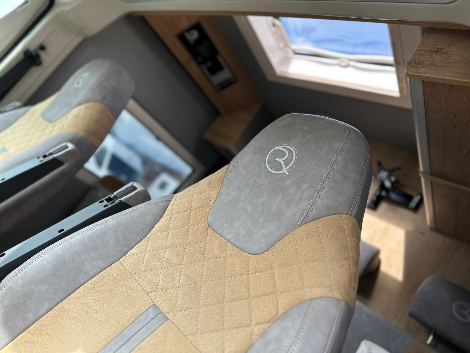 Robeta Kronos 599 - 2023