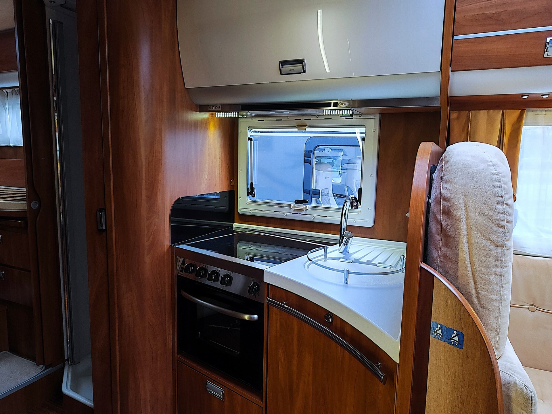 Laika Kreos 7009 - Motorhome con letti gemelli