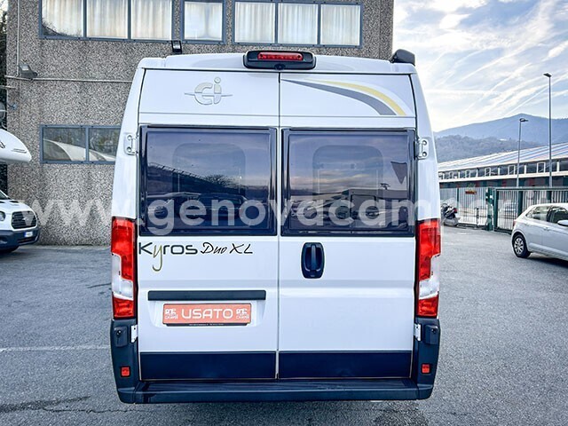 CI Kyros DUO XL Van 640 letto posteriore basculant