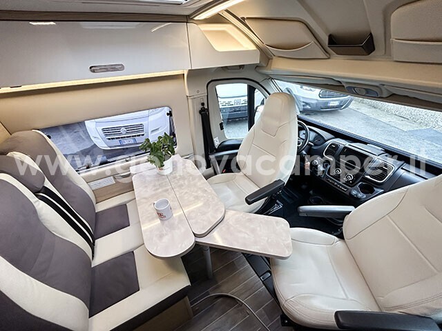 CI Kyros DUO XL Van 640 letto posteriore basculant