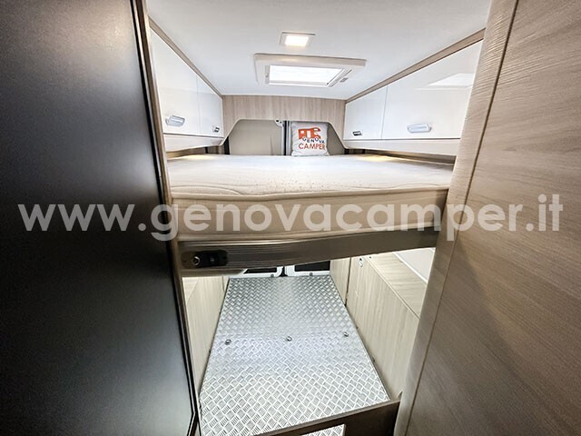 CI Kyros DUO XL Van 640 letto posteriore basculant