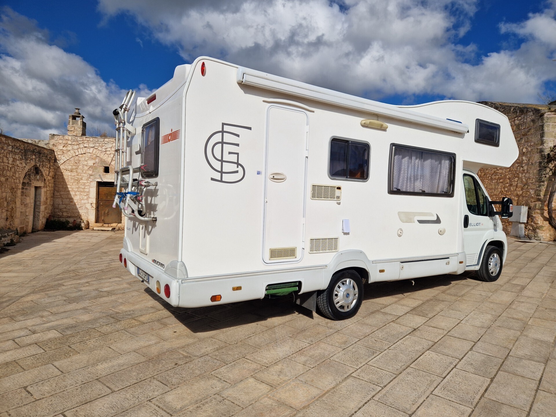 Ci International elliot 40