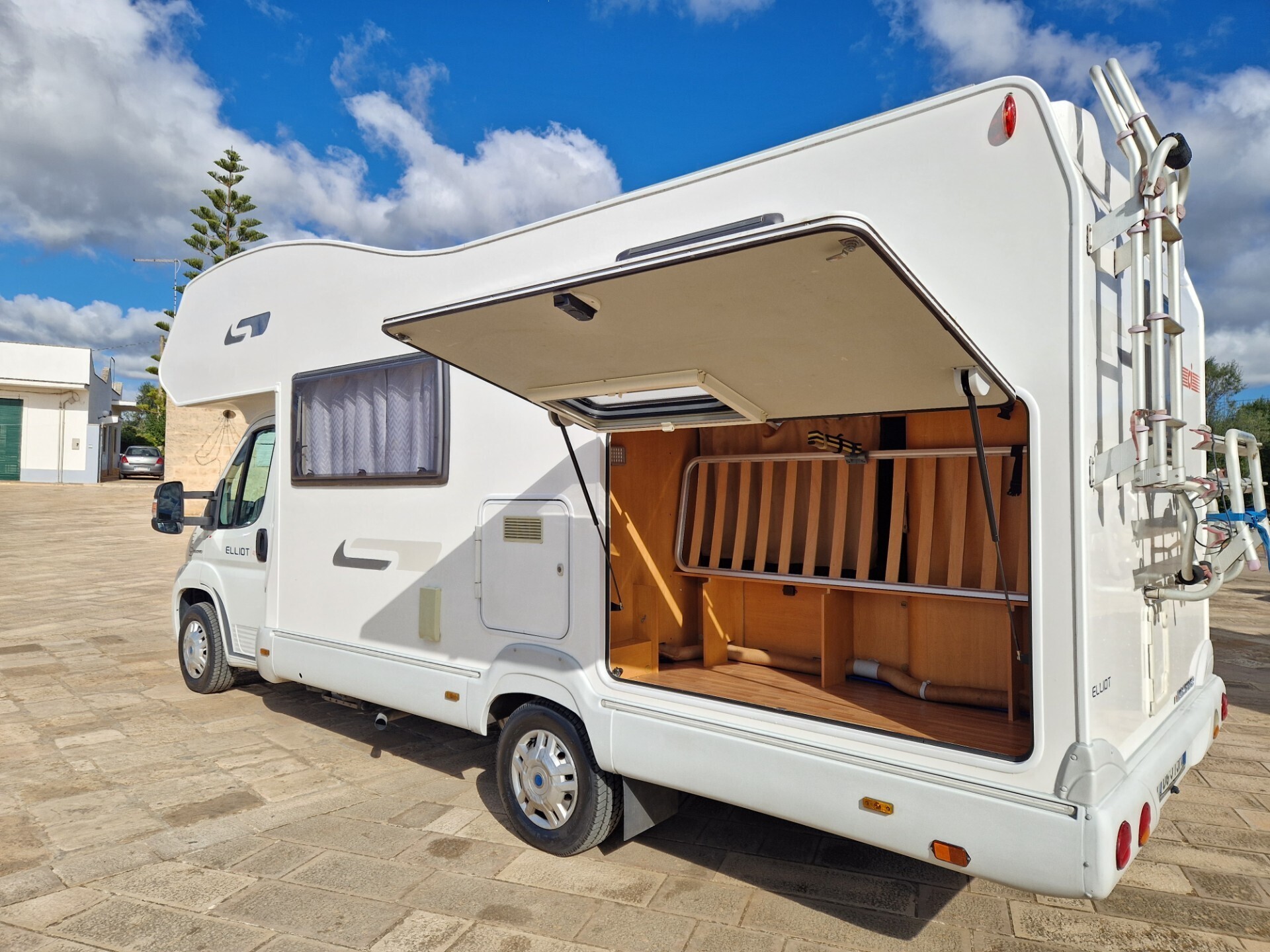 Ci International elliot 40