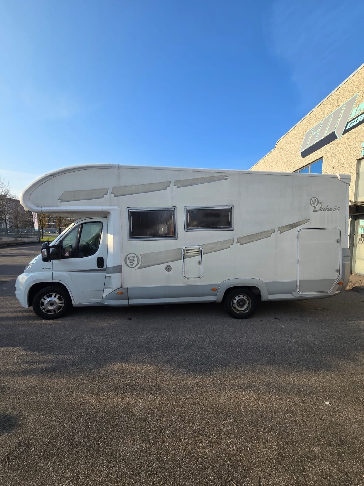 CAMPER MANSARDATO ELNAGH DUKE 54 CON LETTO MATRIMO