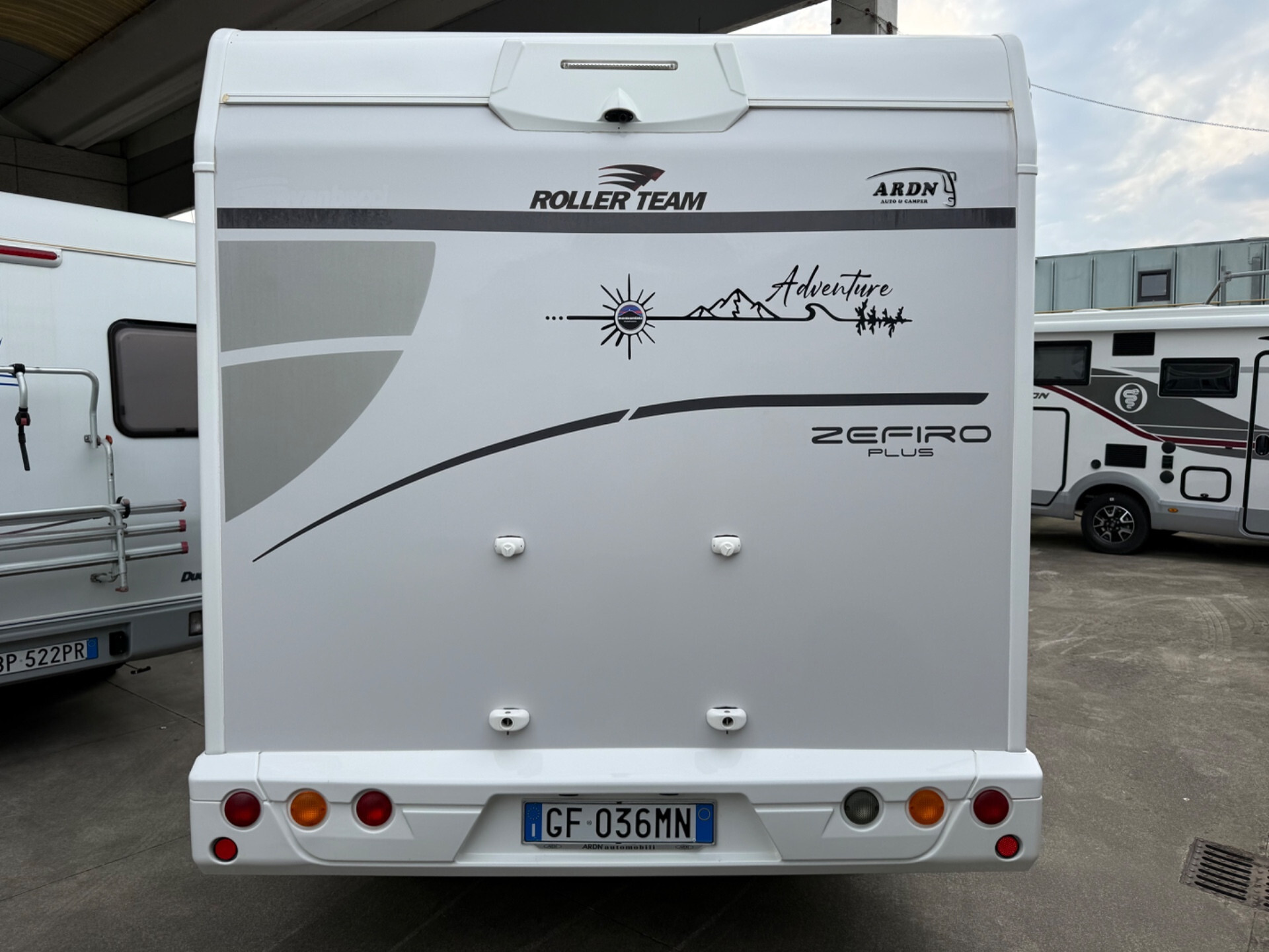 ROLLER TEAM ZEFFIRO 285 XT 6.99 5 POSTI OMOLOGATI