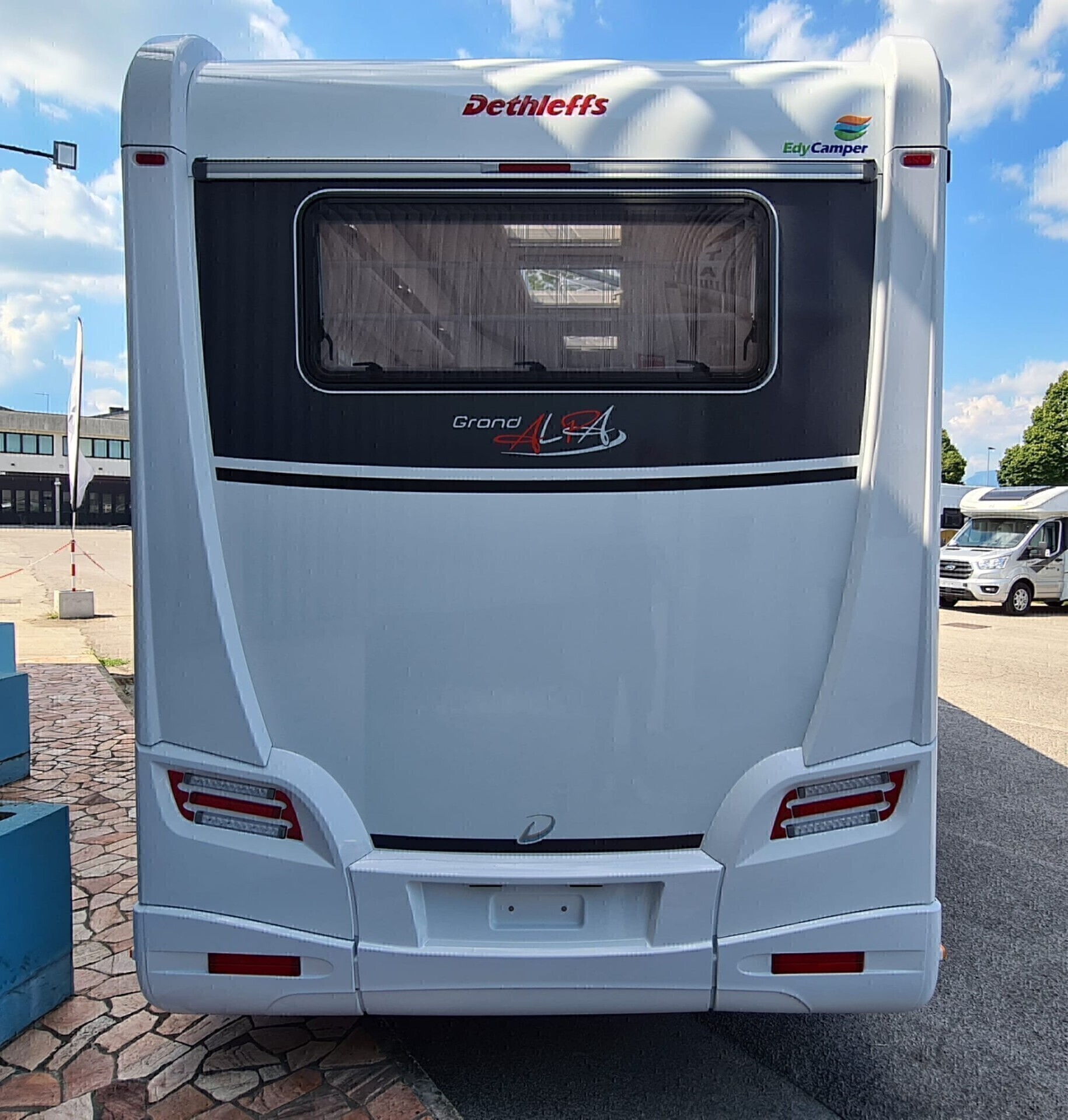 Dethleffs ALPA A7820-2 MANSARDATO CON LETTI GEMELL